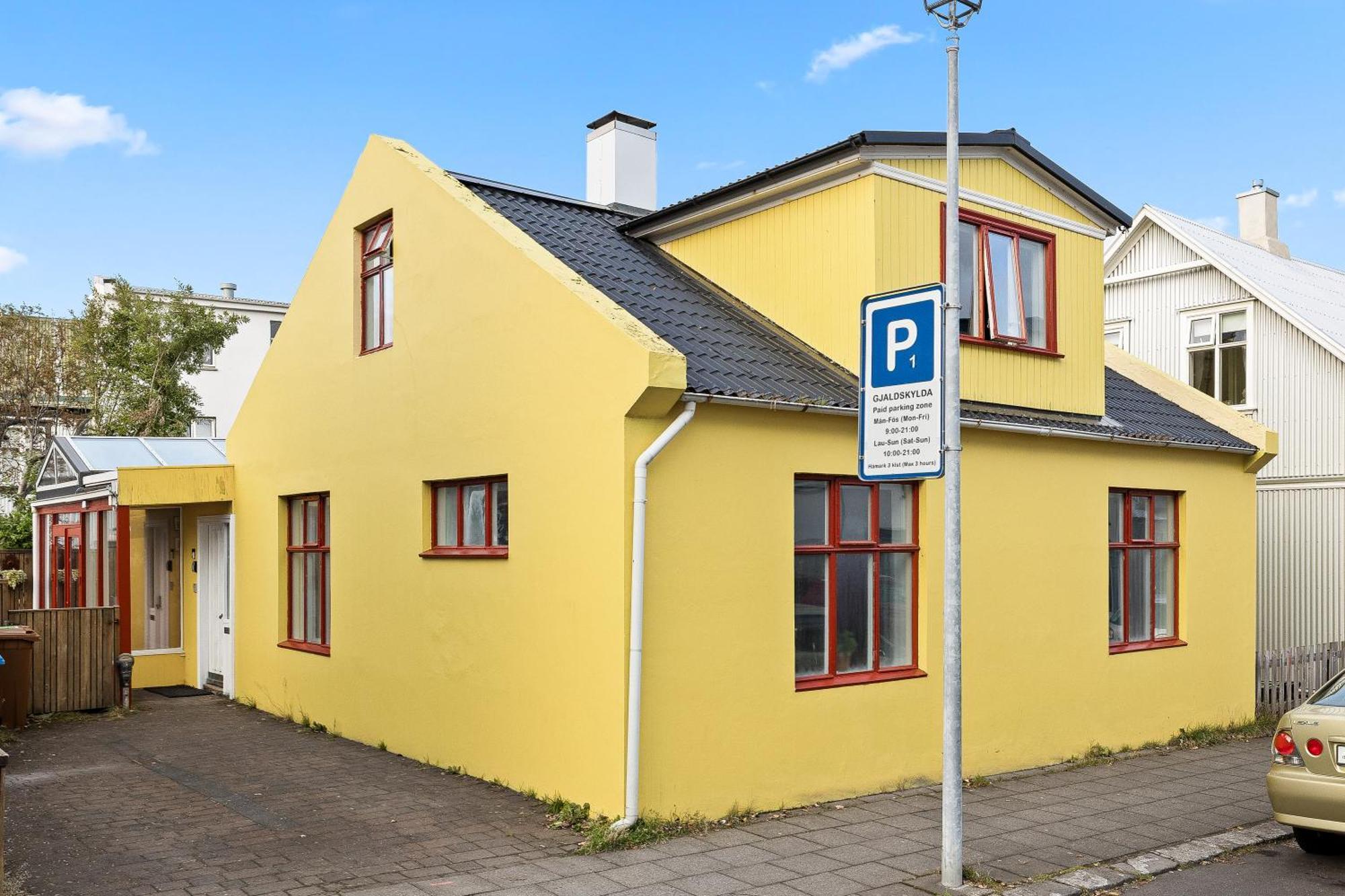 Massive Villa In Downtown Reykjavik With A Sauna Экстерьер фото