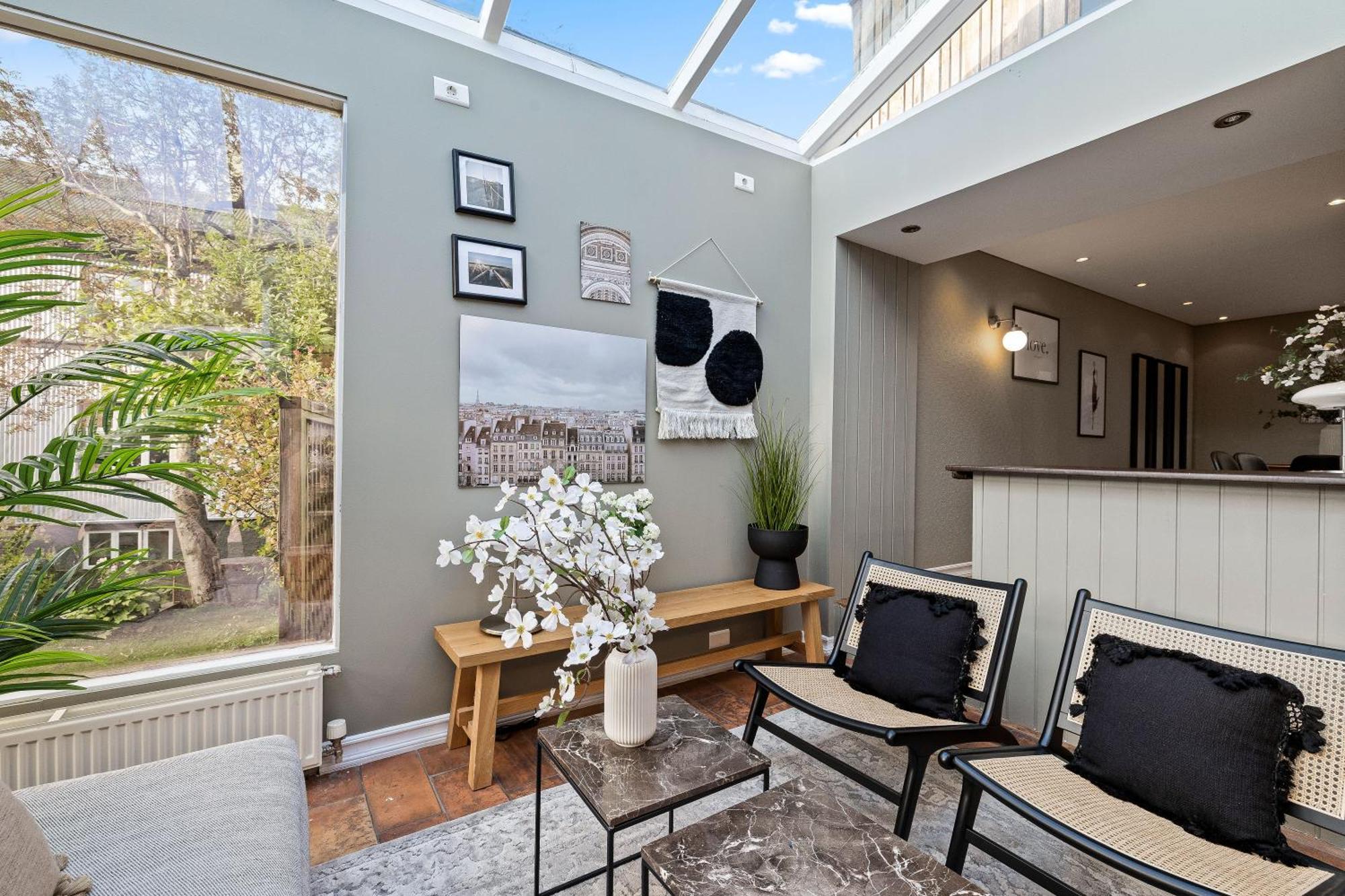 Massive Villa In Downtown Reykjavik With A Sauna Экстерьер фото
